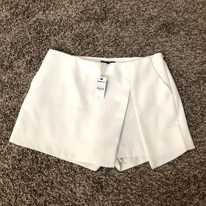 Express White Skort